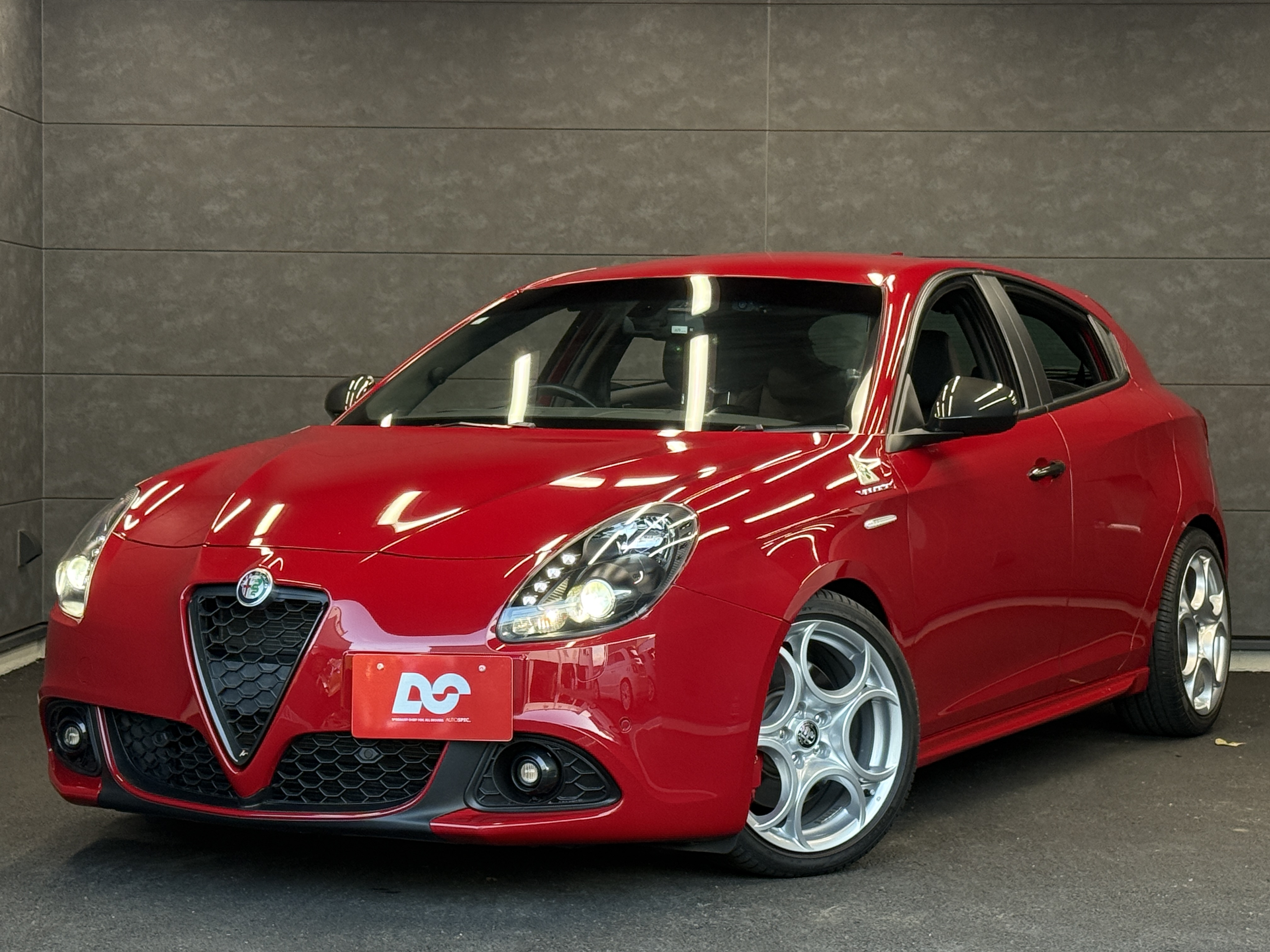 AlfaRomeo Giulietta　VELOCE 1750TBI RHD 6AT